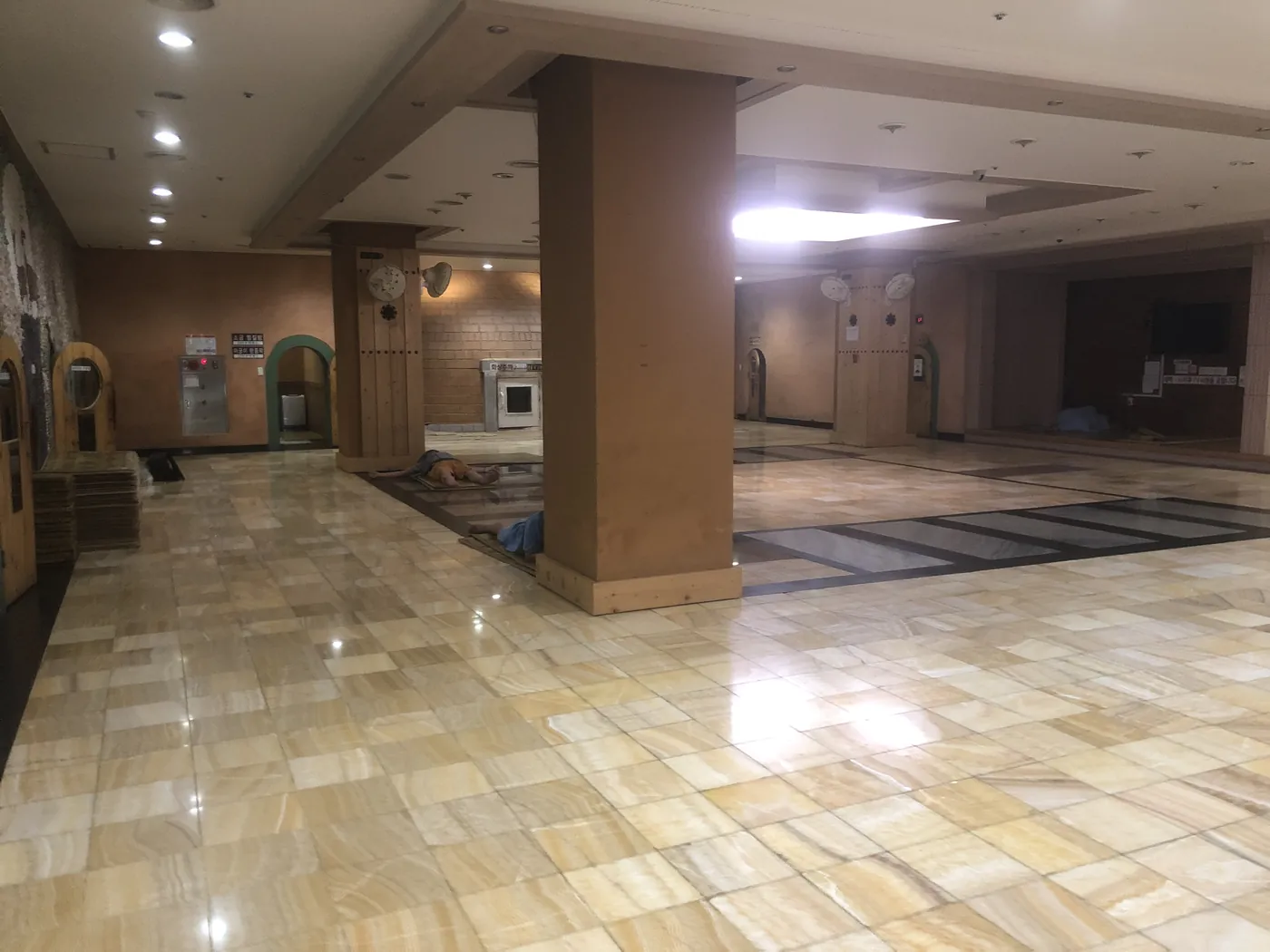 Large shared rest lounge inside a Korean jjimjilbang